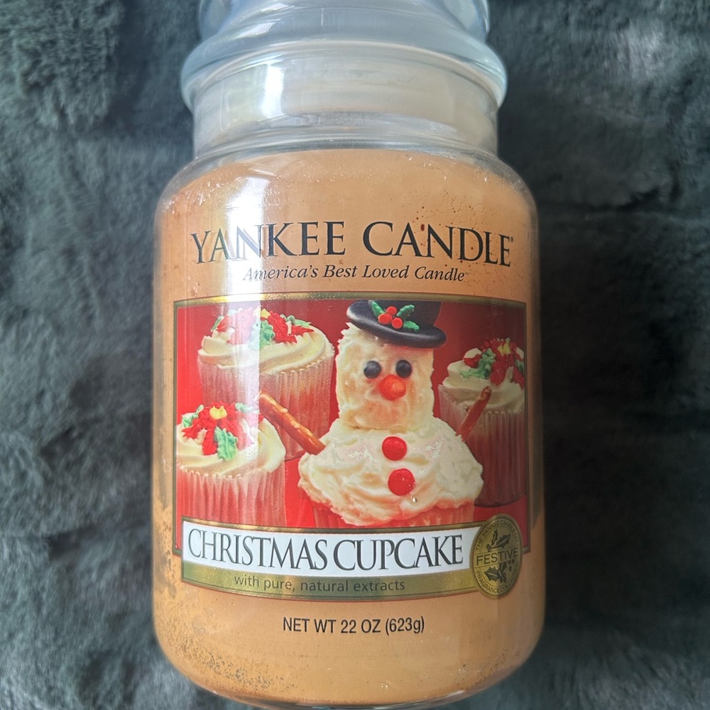 Yankee Candle Christmas Cupcake